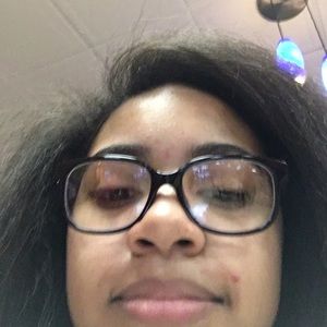 Meet your Posher, Hailey